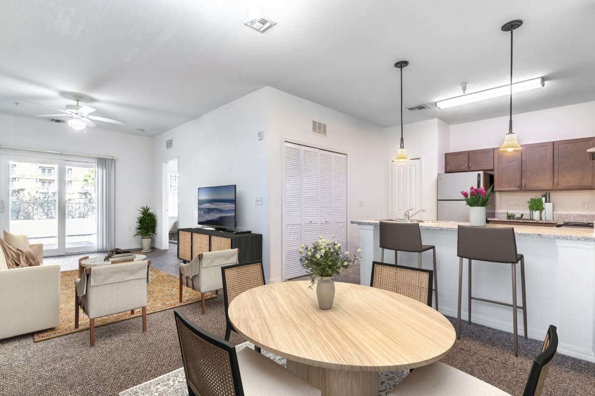 Photos and Video Lexington Court Apartments Concord Rents